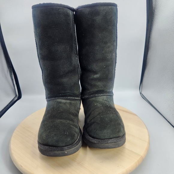 UGG Womens Tall Boots sz 7 - Picture 2 of 11